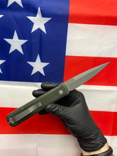 Load image into Gallery viewer, Pro-Tech Godfather Green Handle Blasted Blade (920-Green)