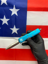Load image into Gallery viewer, Microtech UTX-85 D/E Turquoise Satin 232-4TQ
