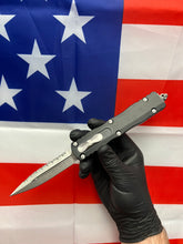 Load image into Gallery viewer, Microtech Dirac Delta D/E Full Serrated Stonewash 227-12