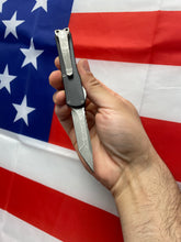 Load image into Gallery viewer, Heretic Manticore S battleworn Tanto Black Handle