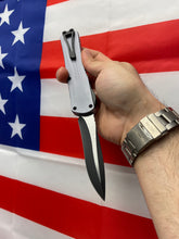 Load image into Gallery viewer, Heretic Manticore X Recurve Two Tone Gray Handle