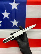 Load image into Gallery viewer, Microtech Ultratech Stormtrooper Standard 121-1STD
