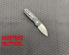 Load image into Gallery viewer, Pro-Tech Runt 5 Black Textured Wharncliffe
